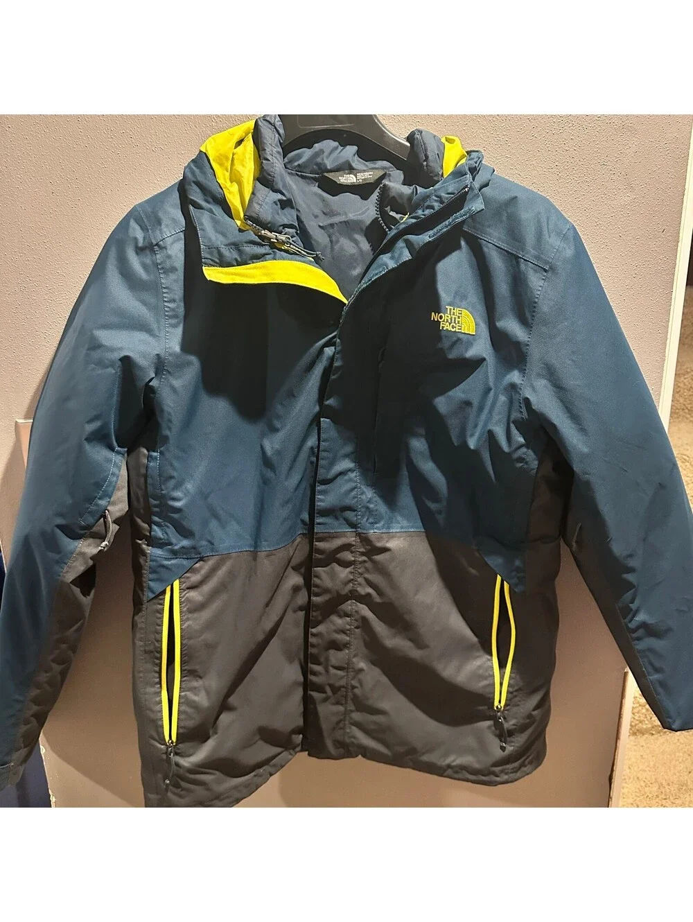 The North Face Men’s L Blue Gray Yellow Goose Down Jacket 75% Down Hooded